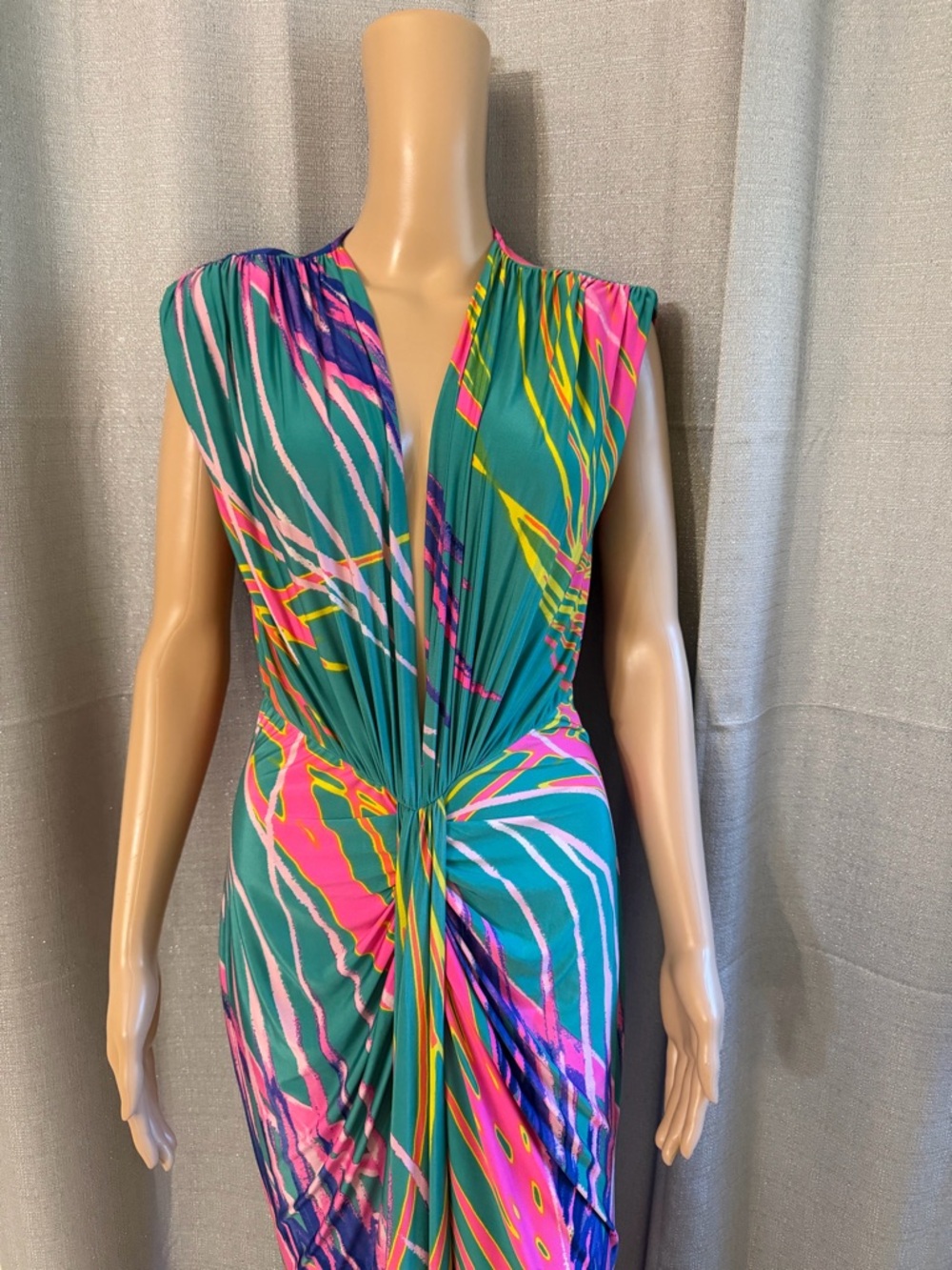 Colorful Teal Twist-Front Maxi Dress - Picture 4 of 6